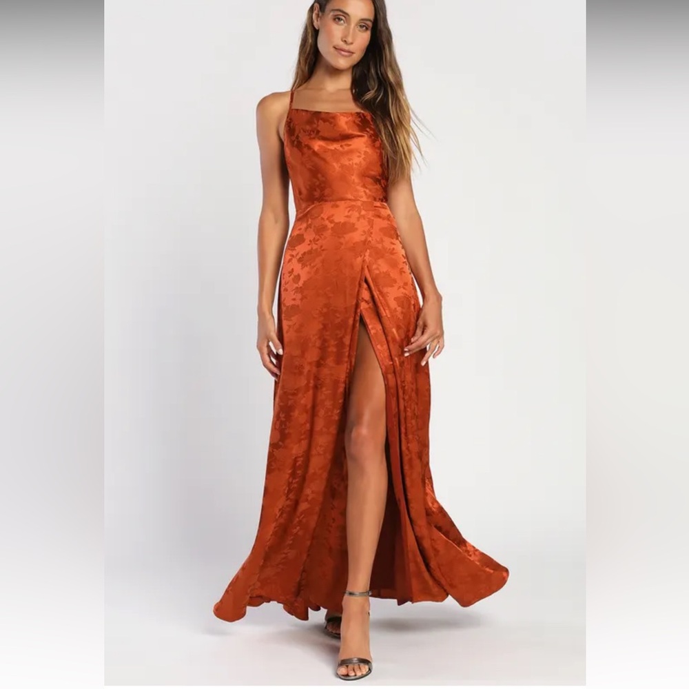 Lulu’s Midi Dress - XS color rust